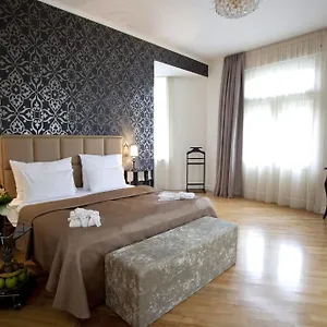 Deminka Palace 4*, Praga Repubblica Ceca