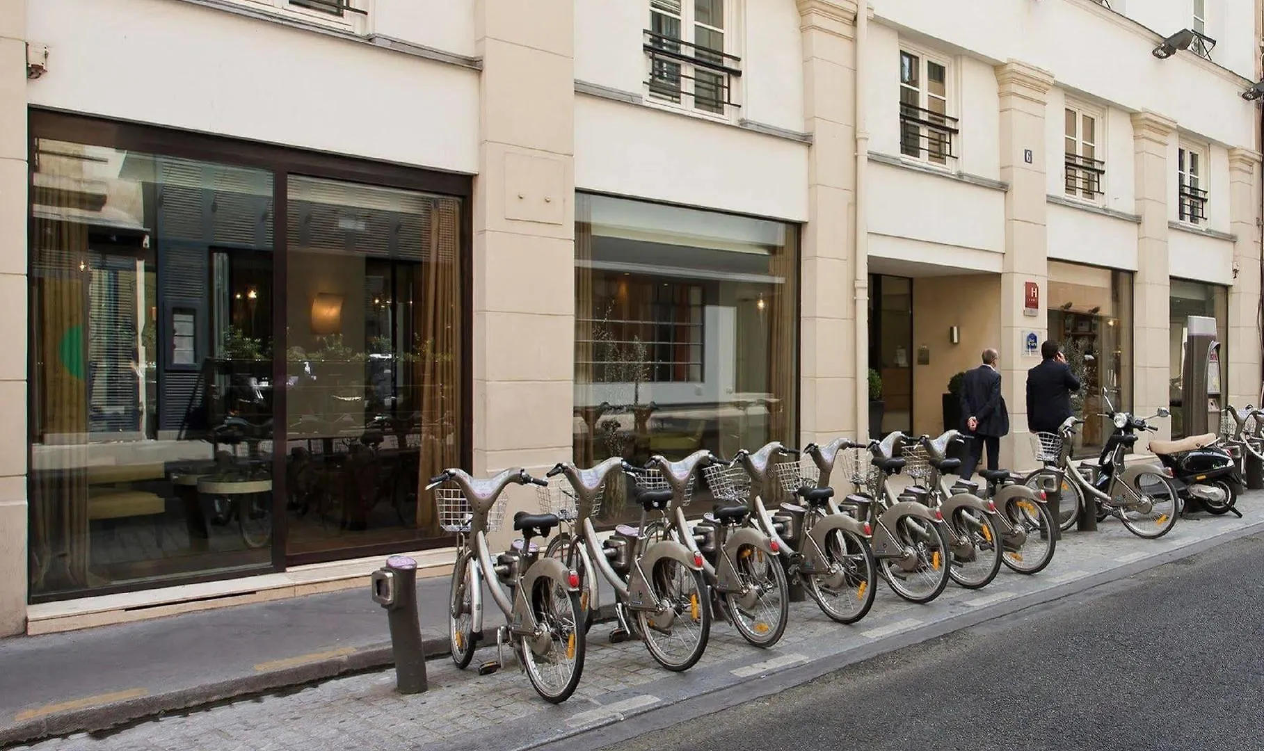 Hotel Le Colisee Paris